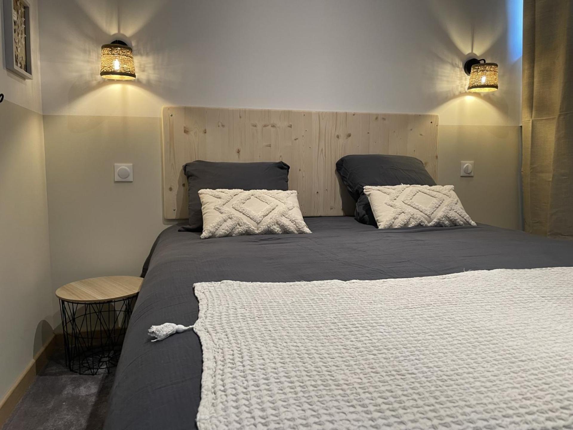 Cote Nuit Apartment Capestang Bagian luar foto