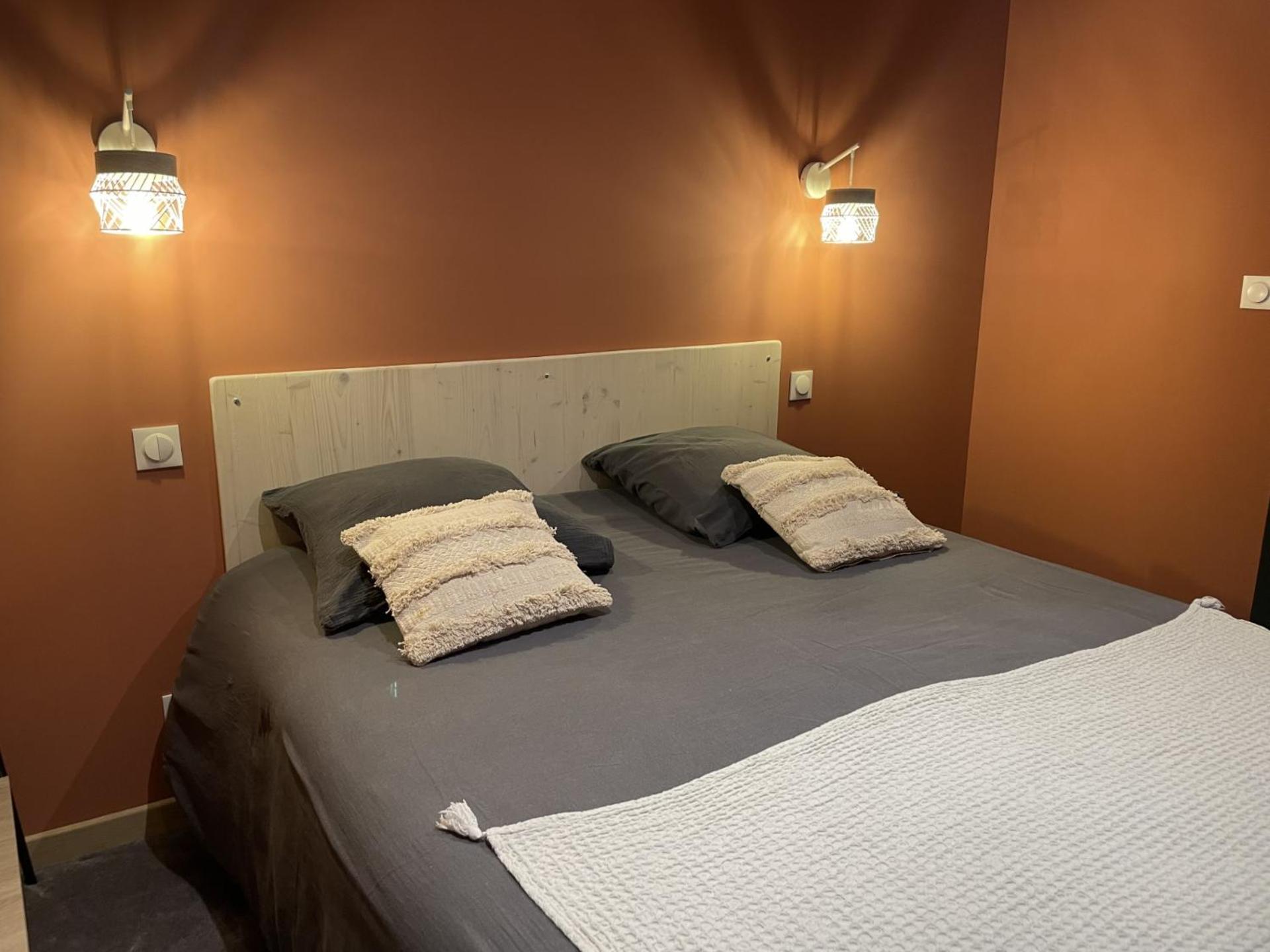 Cote Nuit Apartment Capestang Bagian luar foto